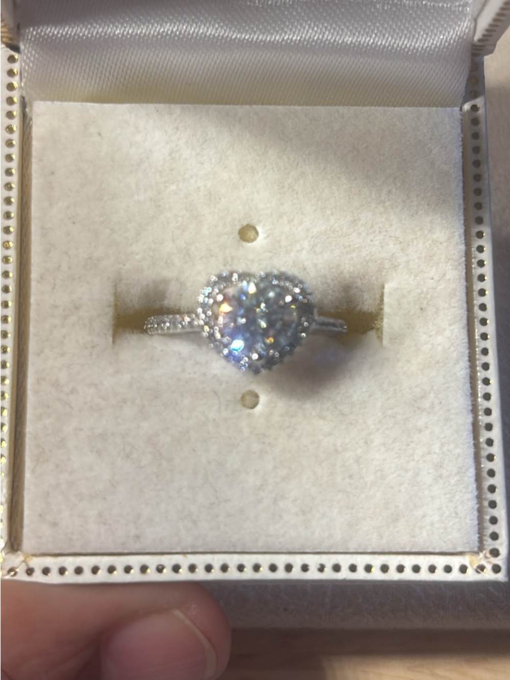 925 Sparkling Moissanite Heart Halo Ring in Silver with White Center Stone